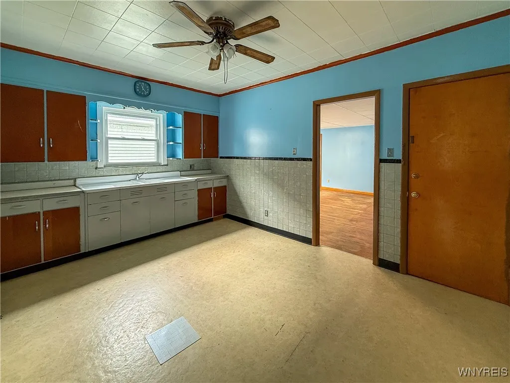 unit 2 - kitchen