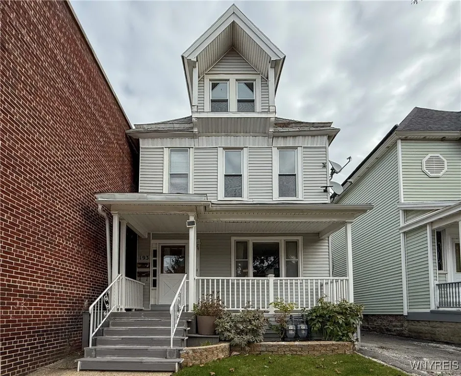193 14th Street, Buffalo, New York 14213, Buffalo, New York 14213, 3 Bedrooms Bedrooms, ,2 BathroomsBathrooms,Residential,Closed,193 14th Street, Buffalo, New York 14213,0,B1645039