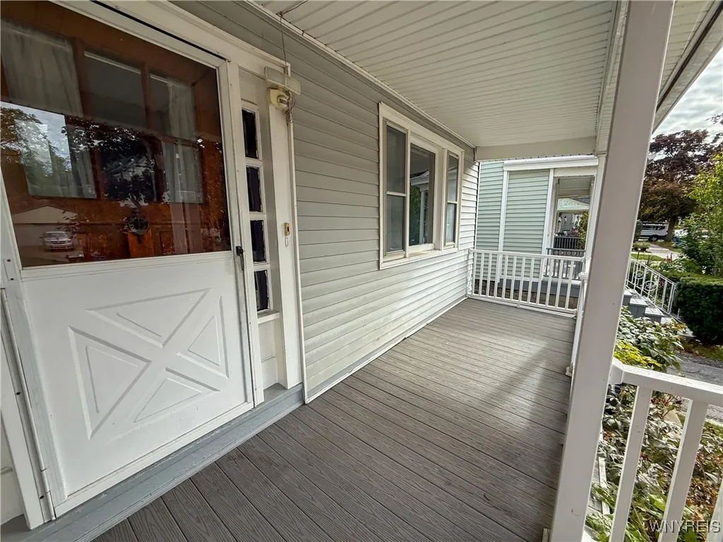 193 14th Street, Buffalo, New York 14213, Buffalo, New York 14213, 3 Bedrooms Bedrooms, ,2 BathroomsBathrooms,Residential,Closed,193 14th Street, Buffalo, New York 14213,0,B1645039