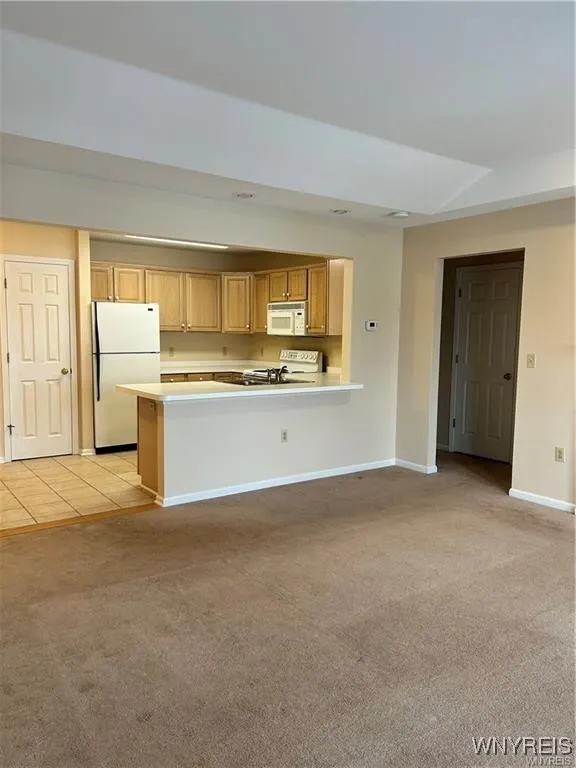 2755 North Forest Road C, Amherst, New York 14068, Amherst, New York 14068, 2 Bedrooms Bedrooms, 4 Rooms Rooms,2 BathroomsBathrooms,Residential Lease,Closed,2755 North Forest Road C, Amherst, New York 14068,0,B1645318