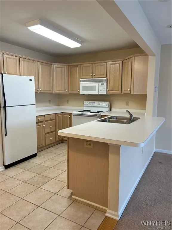 2755 North Forest Road C, Amherst, New York 14068, Amherst, New York 14068, 2 Bedrooms Bedrooms, 4 Rooms Rooms,2 BathroomsBathrooms,Residential Lease,Closed,2755 North Forest Road C, Amherst, New York 14068,0,B1645318