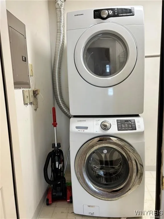 2755 North Forest Road C, Amherst, New York 14068, Amherst, New York 14068, 2 Bedrooms Bedrooms, 4 Rooms Rooms,2 BathroomsBathrooms,Residential Lease,Closed,2755 North Forest Road C, Amherst, New York 14068,0,B1645318