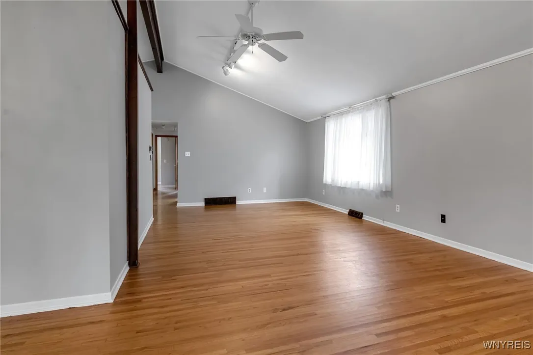 40 Dale Drive, Tonawanda, New York 14150, Tonawanda, New York 14150, 3 Bedrooms Bedrooms, 8 Rooms Rooms,3 BathroomsBathrooms,Residential,For Sale,40 Dale Drive, Tonawanda, New York 14150,0,B1645243