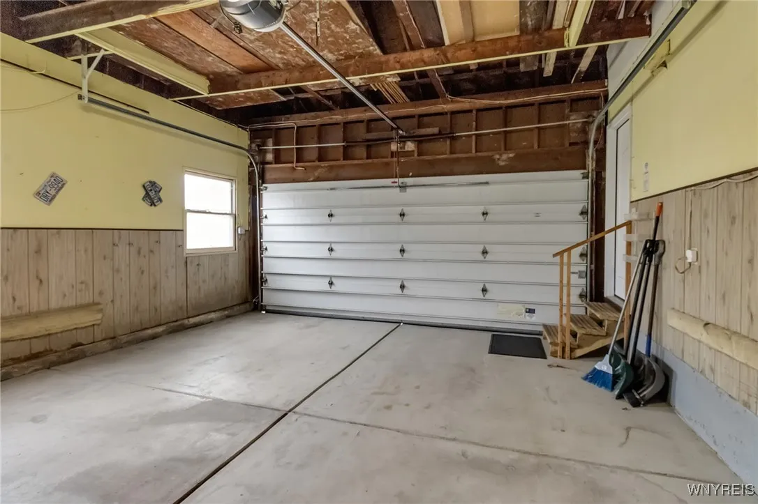 40 Dale Drive, Tonawanda, New York 14150, Tonawanda, New York 14150, 3 Bedrooms Bedrooms, 8 Rooms Rooms,3 BathroomsBathrooms,Residential,For Sale,40 Dale Drive, Tonawanda, New York 14150,0,B1645243