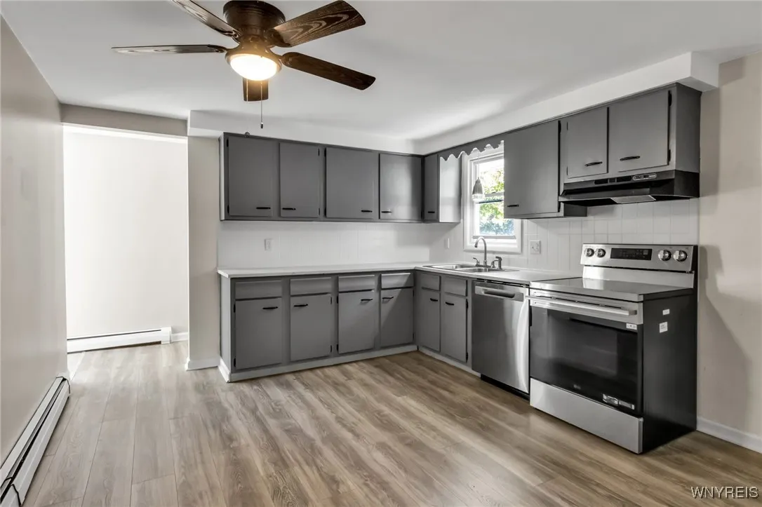 59 Lexington Terrace, Amherst, New York 14226, Amherst, New York 14226, 2 Bedrooms Bedrooms, 5 Rooms Rooms,1 BathroomBathrooms,Residential,For Sale,59 Lexington Terrace, Amherst, New York 14226,0,B1645302
