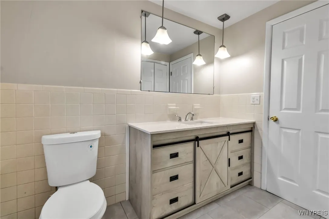 59 Lexington Terrace, Amherst, New York 14226, Amherst, New York 14226, 2 Bedrooms Bedrooms, 5 Rooms Rooms,1 BathroomBathrooms,Residential,For Sale,59 Lexington Terrace, Amherst, New York 14226,0,B1645302