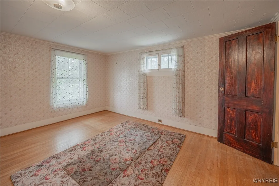 6358 Ridge Road, Lockport Town, New York 14094, Lockport Town, New York 14094, 4 Bedrooms Bedrooms, 10 Rooms Rooms,2 BathroomsBathrooms,Residential,For Sale,6358 Ridge Road, Lockport Town, New York 14094,0,B1645205