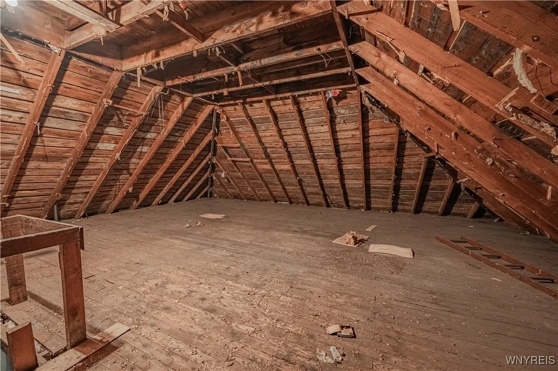 6358 Ridge Road, Lockport Town, New York 14094, Lockport Town, New York 14094, 4 Bedrooms Bedrooms, 10 Rooms Rooms,2 BathroomsBathrooms,Residential,For Sale,6358 Ridge Road, Lockport Town, New York 14094,0,B1645205