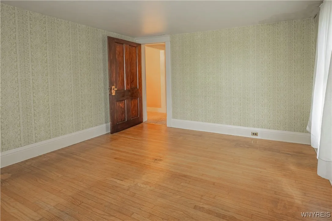 6358 Ridge Road, Lockport Town, New York 14094, Lockport Town, New York 14094, 4 Bedrooms Bedrooms, 10 Rooms Rooms,2 BathroomsBathrooms,Residential,For Sale,6358 Ridge Road, Lockport Town, New York 14094,0,B1645205