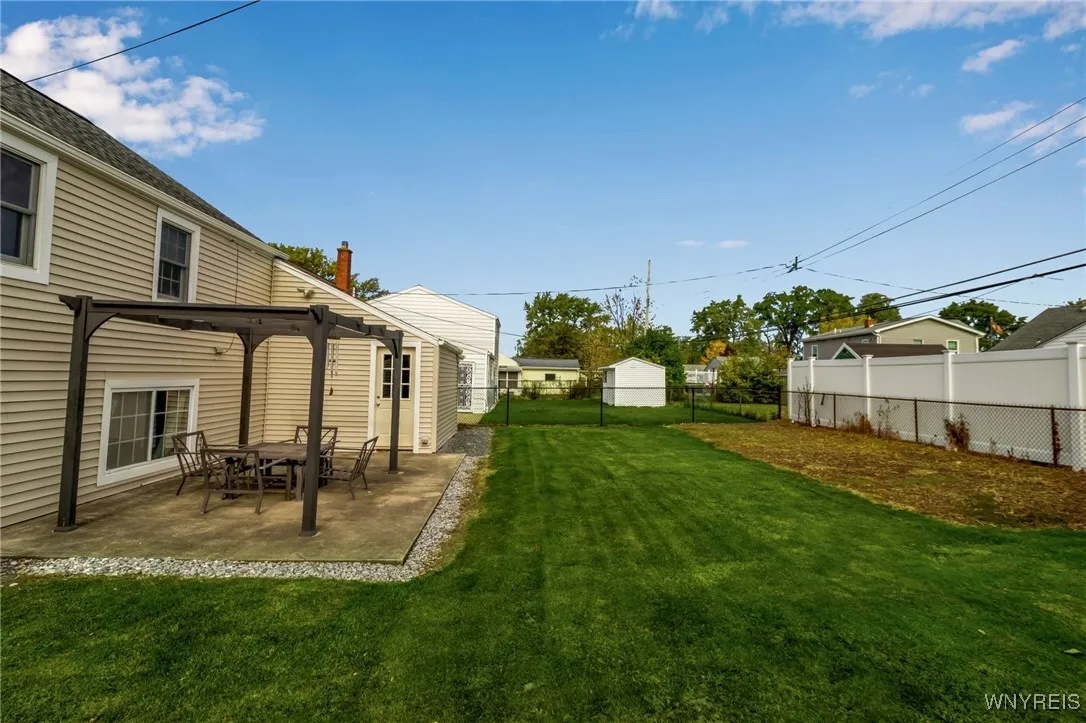 241 Dalton Drive, Tonawanda, New York 14223, Tonawanda, New York 14223, 3 Bedrooms Bedrooms, 8 Rooms Rooms,1 BathroomBathrooms,Residential,For Sale,241 Dalton Drive, Tonawanda, New York 14223,0,B1645052