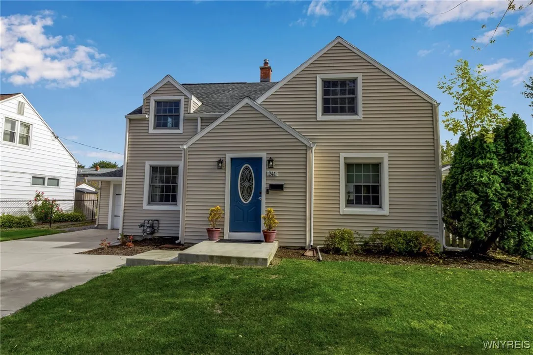 241 Dalton Drive, Tonawanda, New York 14223, Tonawanda, New York 14223, 3 Bedrooms Bedrooms, 8 Rooms Rooms,1 BathroomBathrooms,Residential,For Sale,241 Dalton Drive, Tonawanda, New York 14223,0,B1645052