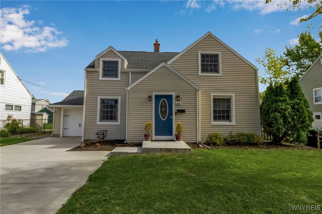 241 Dalton Drive, Tonawanda, New York 14223, Tonawanda, New York 14223, 3 Bedrooms Bedrooms, 8 Rooms Rooms,1 BathroomBathrooms,Residential,For Sale,241 Dalton Drive, Tonawanda, New York 14223,0,B1645052