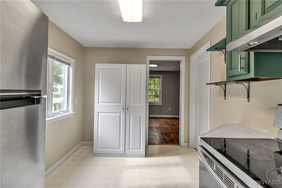 241 Dalton Drive, Tonawanda, New York 14223, Tonawanda, New York 14223, 3 Bedrooms Bedrooms, 8 Rooms Rooms,1 BathroomBathrooms,Residential,For Sale,241 Dalton Drive, Tonawanda, New York 14223,0,B1645052