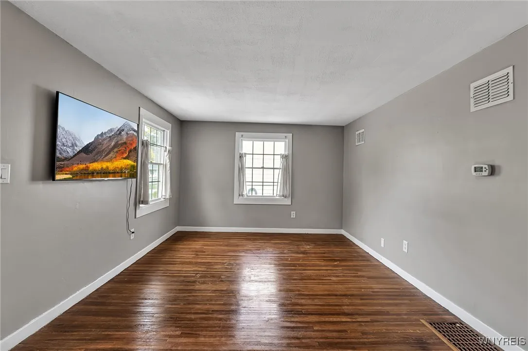 241 Dalton Drive, Tonawanda, New York 14223, Tonawanda, New York 14223, 3 Bedrooms Bedrooms, 8 Rooms Rooms,1 BathroomBathrooms,Residential,For Sale,241 Dalton Drive, Tonawanda, New York 14223,0,B1645052