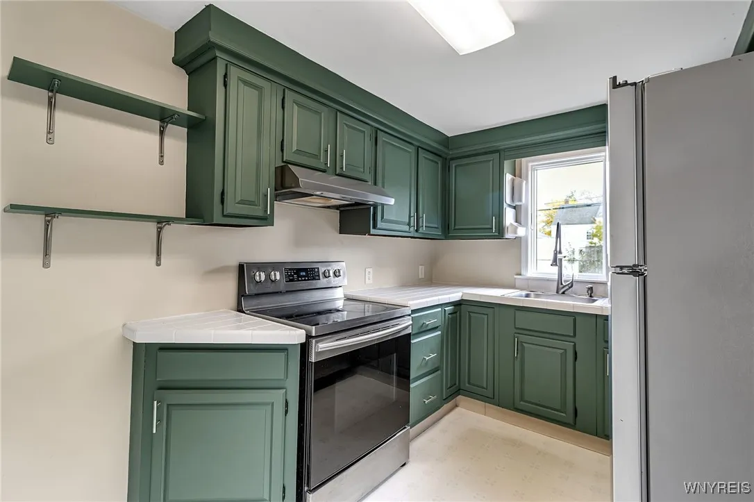 241 Dalton Drive, Tonawanda, New York 14223, Tonawanda, New York 14223, 3 Bedrooms Bedrooms, 8 Rooms Rooms,1 BathroomBathrooms,Residential,For Sale,241 Dalton Drive, Tonawanda, New York 14223,0,B1645052