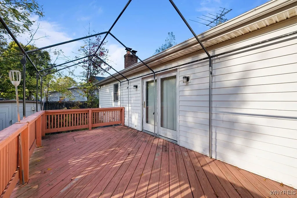 3210 Woodland Avenue, Niagara, New York 14304, Niagara, New York 14304, 3 Bedrooms Bedrooms, 8 Rooms Rooms,2 BathroomsBathrooms,Residential,For Sale,3210 Woodland Avenue, Niagara, New York 14304,0,B1645068