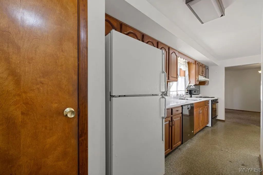 3210 Woodland Avenue, Niagara, New York 14304, Niagara, New York 14304, 3 Bedrooms Bedrooms, 8 Rooms Rooms,2 BathroomsBathrooms,Residential,For Sale,3210 Woodland Avenue, Niagara, New York 14304,0,B1645068