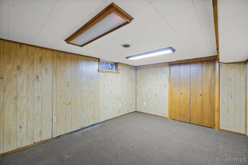 3210 Woodland Avenue, Niagara, New York 14304, Niagara, New York 14304, 3 Bedrooms Bedrooms, 8 Rooms Rooms,2 BathroomsBathrooms,Residential,For Sale,3210 Woodland Avenue, Niagara, New York 14304,0,B1645068