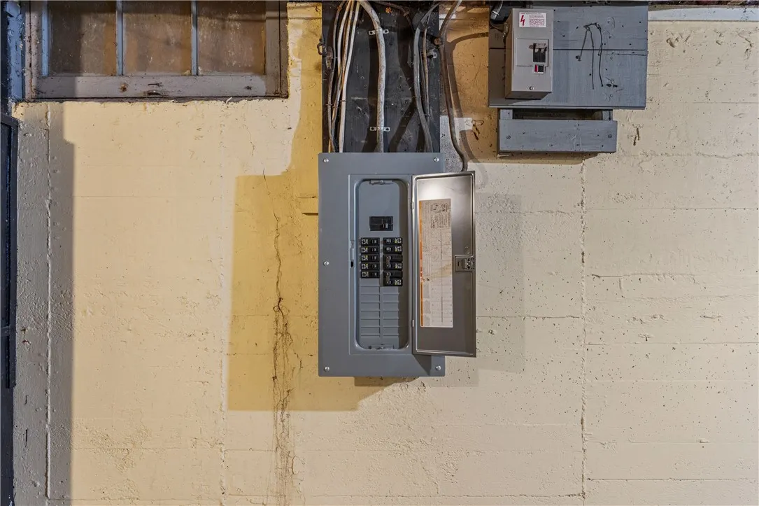 609 24th Street, Niagara Falls, New York 14301, Niagara Falls, New York 14301, 4 Bedrooms Bedrooms, ,2 BathroomsBathrooms,Residential,For Sale,609 24th Street, Niagara Falls, New York 14301,0,R1644478