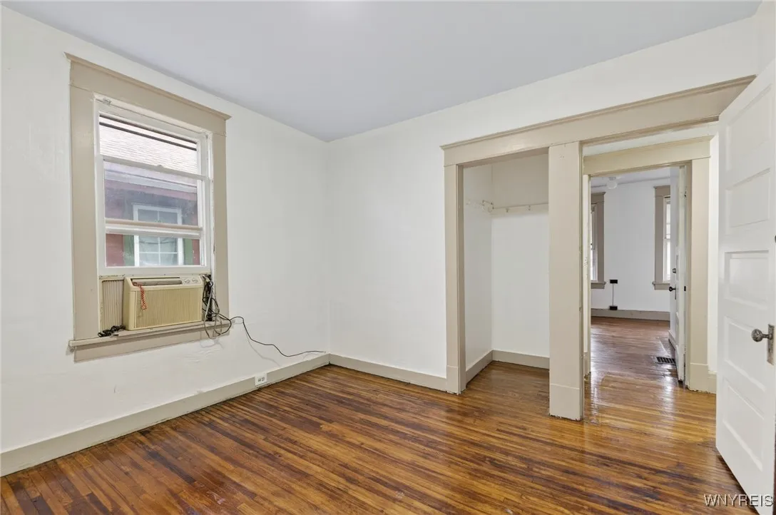 22 Schreck Avenue, Buffalo, New York 14215, Buffalo, New York 14215, 4 Bedrooms Bedrooms, 6 Rooms Rooms,1 BathroomBathrooms,Residential,For Sale,22 Schreck Avenue, Buffalo, New York 14215,0,B1645349