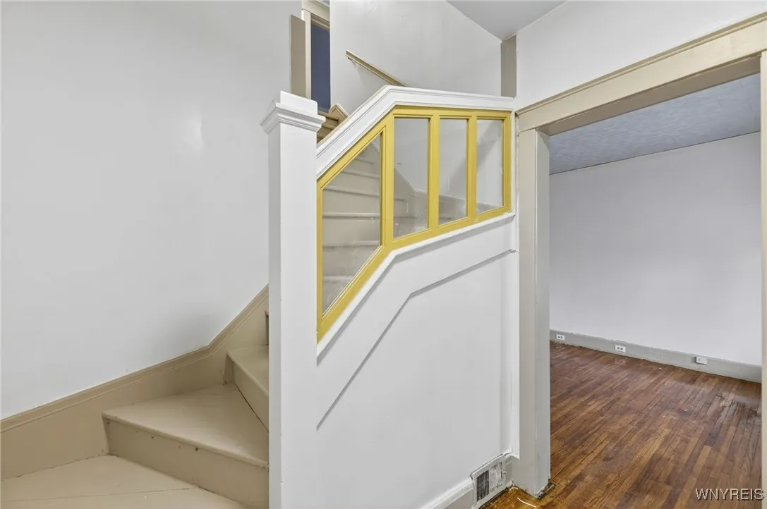 22 Schreck Avenue, Buffalo, New York 14215, Buffalo, New York 14215, 4 Bedrooms Bedrooms, 6 Rooms Rooms,1 BathroomBathrooms,Residential,For Sale,22 Schreck Avenue, Buffalo, New York 14215,0,B1645349