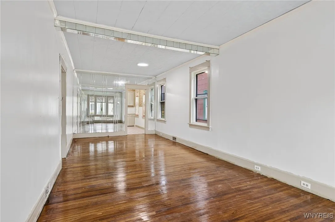 22 Schreck Avenue, Buffalo, New York 14215, Buffalo, New York 14215, 4 Bedrooms Bedrooms, 6 Rooms Rooms,1 BathroomBathrooms,Residential,For Sale,22 Schreck Avenue, Buffalo, New York 14215,0,B1645349