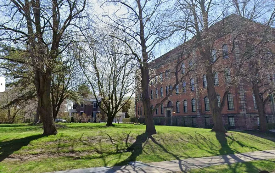 300 Alexander Street 214, Rochester, New York 1460, Rochester, New York 14607, 1 Bedroom Bedrooms, 4 Rooms Rooms,1 BathroomBathrooms,Residential Lease,For Rent,300 Alexander Street 214, Rochester, New York 1460,0,R1645372