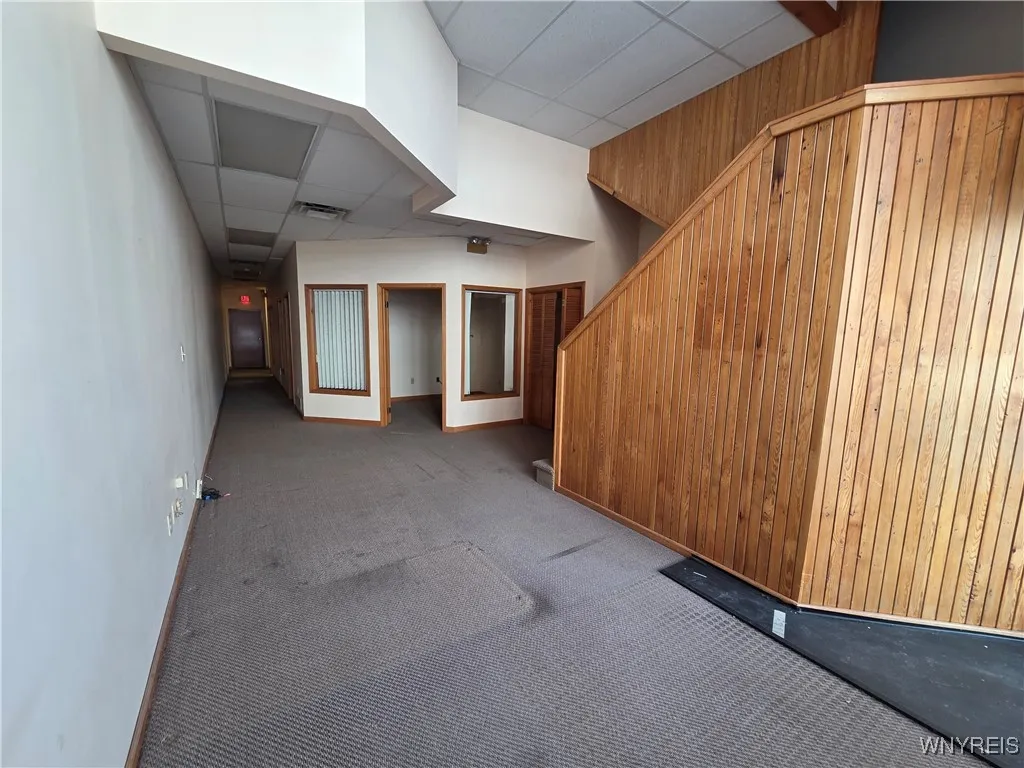 109 North Main Lower Street, Albion, New York 1441, Albion, New York 14411, 5 Rooms Rooms,Commercial Lease,For Rent,109 North Main Lower Street, Albion, New York 1441,0,B1645371