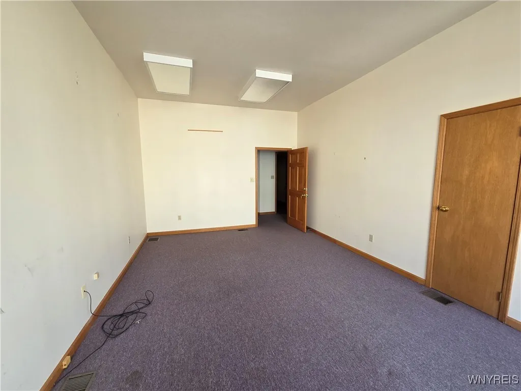 109 North Main Lower Street, Albion, New York 1441, Albion, New York 14411, 5 Rooms Rooms,Commercial Lease,For Rent,109 North Main Lower Street, Albion, New York 1441,0,B1645371