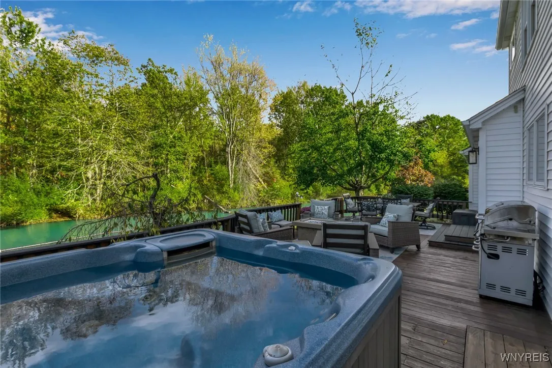 51 San Rafael Court, Amherst, New York 14051, Amherst, New York 14051, 4 Bedrooms Bedrooms, 9 Rooms Rooms,2 BathroomsBathrooms,Residential,Closed,51 San Rafael Court, Amherst, New York 14051,0,B1644965
