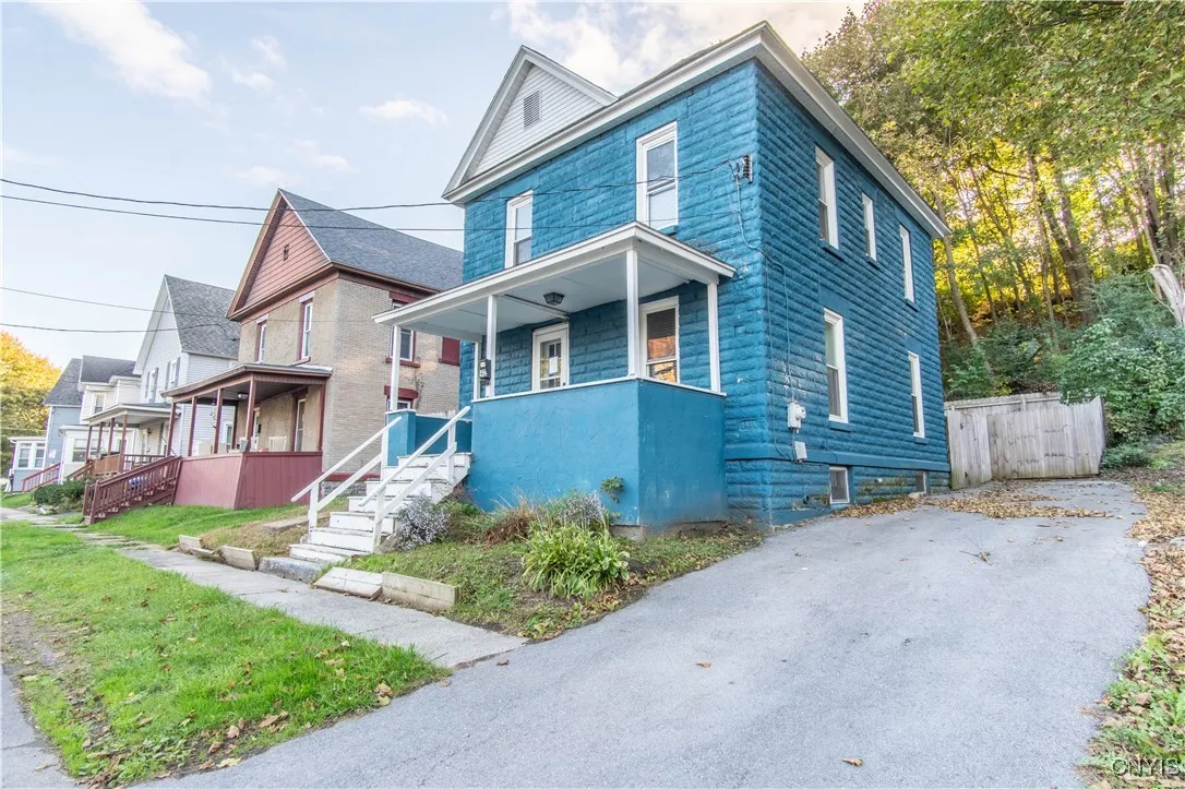 422 Lincoln Street, Watertown City, New York 13601, Watertown City, New York 13601, 4 Bedrooms Bedrooms, 8 Rooms Rooms,1 BathroomBathrooms,Residential,For Sale,422 Lincoln Street, Watertown City, New York 13601,0,S1644092