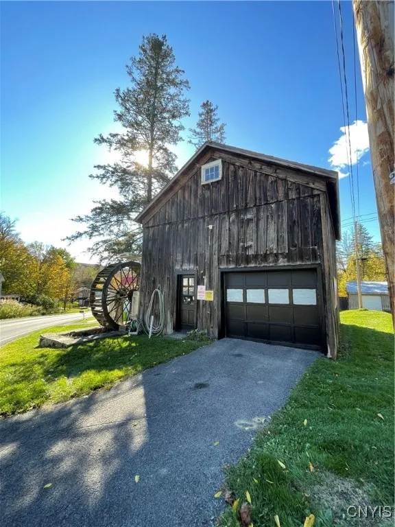 2139 Damon Road, Cazenovia, New York 13122, Cazenovia, New York 13122, 3 Bedrooms Bedrooms, 7 Rooms Rooms,1 BathroomBathrooms,Residential,For Sale,2139 Damon Road, Cazenovia, New York 13122,0,S1644589