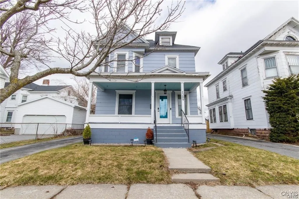 1209 Boyd Street, Watertown City, New York 13601, Watertown City, New York 13601, 4 Bedrooms Bedrooms, 8 Rooms Rooms,1 BathroomBathrooms,Residential Lease,For Rent,1209 Boyd Street, Watertown City, New York 13601,0,S1645390