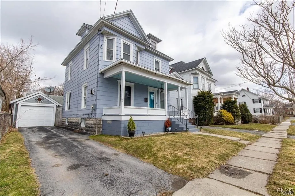 1209 Boyd Street, Watertown City, New York 13601, Watertown City, New York 13601, 4 Bedrooms Bedrooms, 8 Rooms Rooms,1 BathroomBathrooms,Residential Lease,For Rent,1209 Boyd Street, Watertown City, New York 13601,0,S1645390