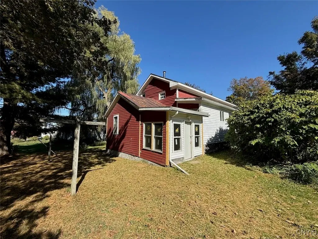 4737 Salina Street, Richland, New York 13142, Richland, New York 13142, 3 Bedrooms Bedrooms, 6 Rooms Rooms,1 BathroomBathrooms,Residential,For Sale,4737 Salina Street, Richland, New York 13142,0,S1644098