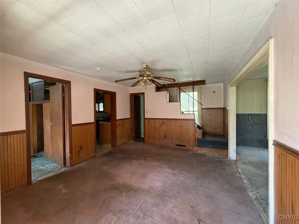 4737 Salina Street, Richland, New York 13142, Richland, New York 13142, 3 Bedrooms Bedrooms, 6 Rooms Rooms,1 BathroomBathrooms,Residential,For Sale,4737 Salina Street, Richland, New York 13142,0,S1644098