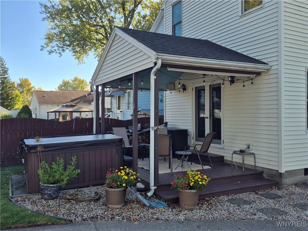 141 Linwood Avenue, Tonawanda, New York 14150, Tonawanda, New York 14150, 4 Bedrooms Bedrooms, 10 Rooms Rooms,2 BathroomsBathrooms,Residential,For Sale,141 Linwood Avenue, Tonawanda, New York 14150,0,B1644111