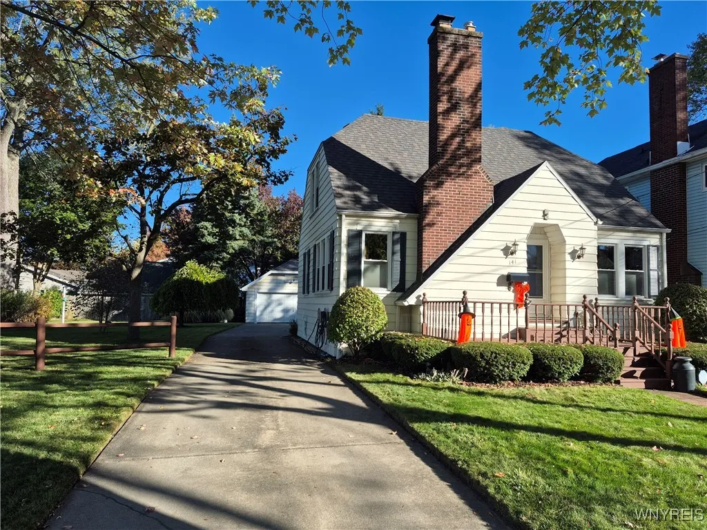 141 Linwood Avenue, Tonawanda, New York 14150, Tonawanda, New York 14150, 4 Bedrooms Bedrooms, 10 Rooms Rooms,2 BathroomsBathrooms,Residential,Closed,141 Linwood Avenue, Tonawanda, New York 14150,0,B1644111