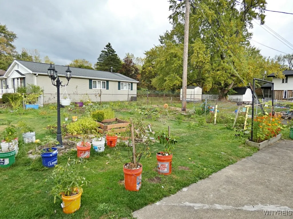 17 Pamela Drive, Cheektowaga, New York 14043, Cheektowaga, New York 14043, 5 Bedrooms Bedrooms, ,1 BathroomBathrooms,Residential,For Sale,17 Pamela Drive, Cheektowaga, New York 14043,0,B1645385