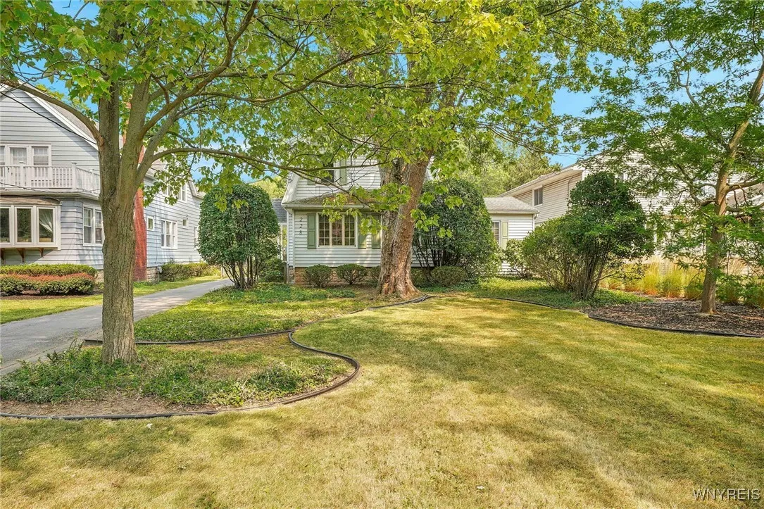 228 South Forest Road, Amherst, New York 14221, Amherst, New York 14221, 3 Bedrooms Bedrooms, 11 Rooms Rooms,1 BathroomBathrooms,Residential,For Sale,228 South Forest Road, Amherst, New York 14221,0,B1645094