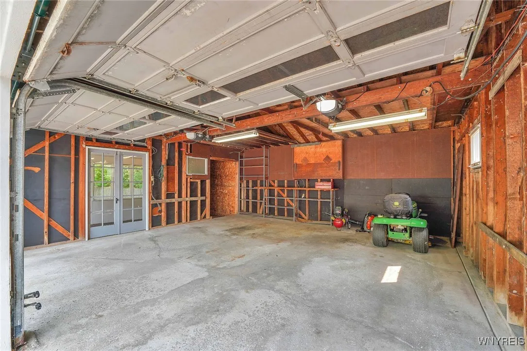 228 South Forest Road, Amherst, New York 14221, Amherst, New York 14221, 3 Bedrooms Bedrooms, 11 Rooms Rooms,1 BathroomBathrooms,Residential,For Sale,228 South Forest Road, Amherst, New York 14221,0,B1645094