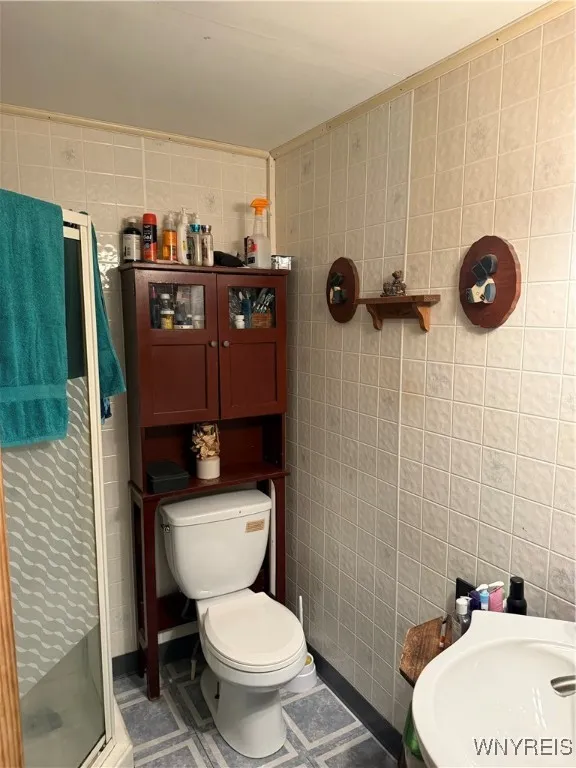 90 Crystal Avenue, Buffalo, New York 14220, Buffalo, New York 14220, 4 Bedrooms Bedrooms, 7 Rooms Rooms,1 BathroomBathrooms,Residential,For Sale,90 Crystal Avenue, Buffalo, New York 14220,0,B1645400