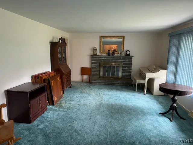 131 Hillside Way, Camillus, New York 13031, Camillus, New York 13031, 3 Bedrooms Bedrooms, 9 Rooms Rooms,2 BathroomsBathrooms,Residential,For Sale,131 Hillside Way, Camillus, New York 13031,0,S1645404