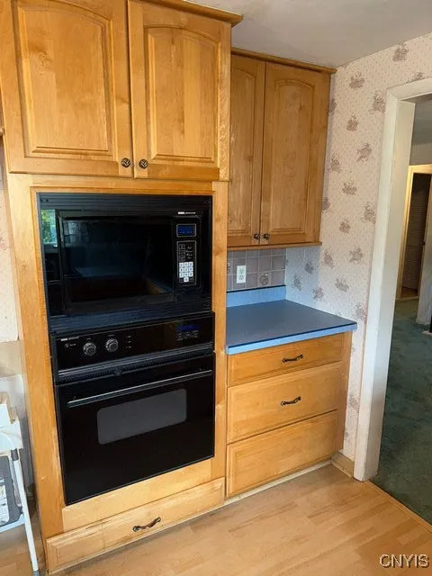 131 Hillside Way, Camillus, New York 13031, Camillus, New York 13031, 3 Bedrooms Bedrooms, 9 Rooms Rooms,2 BathroomsBathrooms,Residential,For Sale,131 Hillside Way, Camillus, New York 13031,0,S1645404