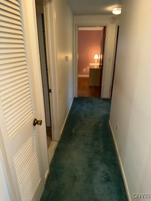 131 Hillside Way, Camillus, New York 13031, Camillus, New York 13031, 3 Bedrooms Bedrooms, 9 Rooms Rooms,2 BathroomsBathrooms,Residential,For Sale,131 Hillside Way, Camillus, New York 13031,0,S1645404