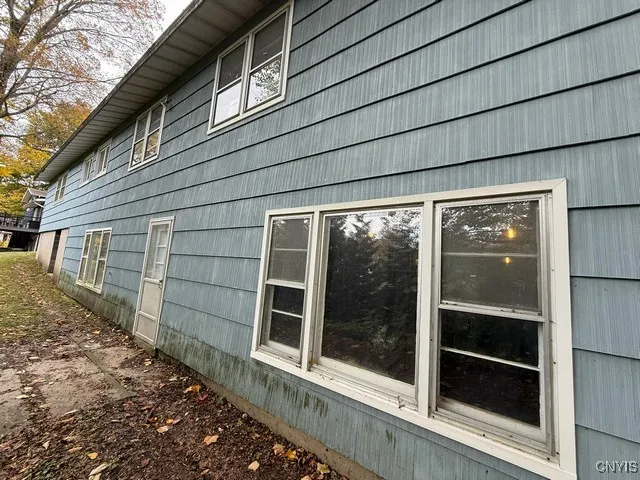 131 Hillside Way, Camillus, New York 13031, Camillus, New York 13031, 3 Bedrooms Bedrooms, 9 Rooms Rooms,2 BathroomsBathrooms,Residential,For Sale,131 Hillside Way, Camillus, New York 13031,0,S1645404