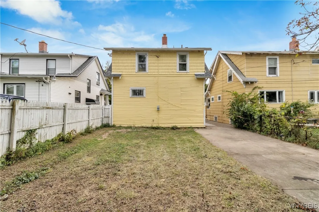 153 Stockbridge Avenue, Buffalo, New York 14215, Buffalo, New York 14215, 3 Bedrooms Bedrooms, 6 Rooms Rooms,1 BathroomBathrooms,Residential,For Sale,153 Stockbridge Avenue, Buffalo, New York 14215,0,B1645363