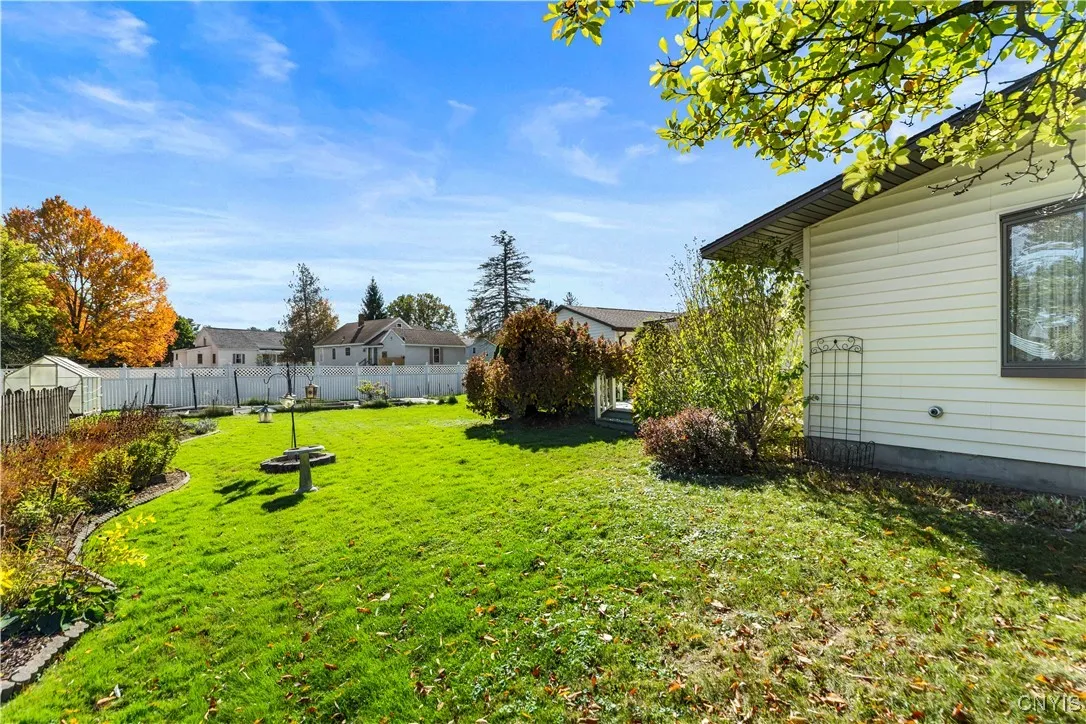 926 West Thomas Street, Rome, New York 13440, Rome, New York 13440, 3 Bedrooms Bedrooms, 8 Rooms Rooms,1 BathroomBathrooms,Residential,For Sale,926 West Thomas Street, Rome, New York 13440,0,S1645384