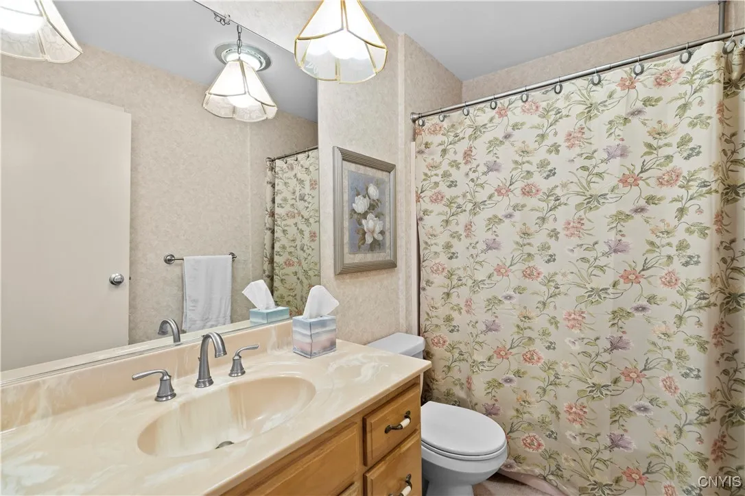 926 West Thomas Street, Rome, New York 13440, Rome, New York 13440, 3 Bedrooms Bedrooms, 8 Rooms Rooms,1 BathroomBathrooms,Residential,For Sale,926 West Thomas Street, Rome, New York 13440,0,S1645384