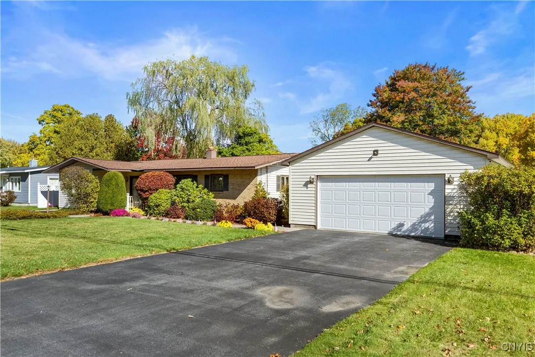 926 West Thomas Street, Rome, New York 13440, Rome, New York 13440, 3 Bedrooms Bedrooms, 8 Rooms Rooms,1 BathroomBathrooms,Residential,For Sale,926 West Thomas Street, Rome, New York 13440,0,S1645384